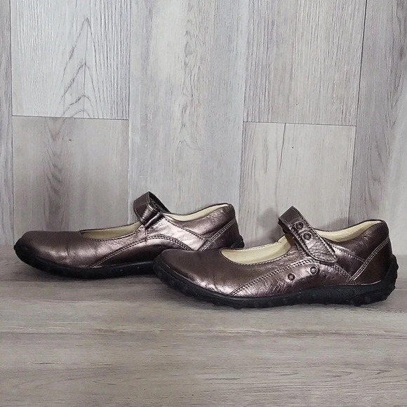 🛍Primigi Metallic Bronze Mary Jane Velcro Comfort Flats‎ Size 39 - Picture 7 of 9